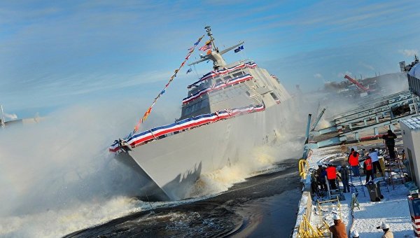 Новый боевой американский корабль сломался почти сразу после выхода из порта