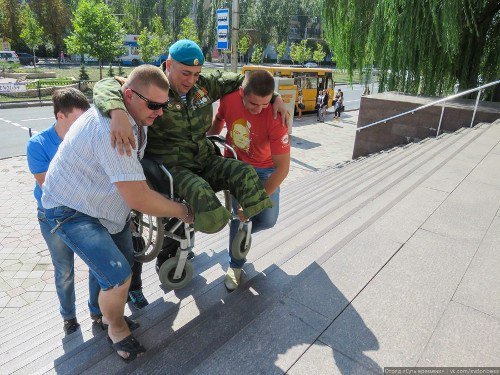 В ДНР принялись бороться с благотворительностью. Остальных врагов победили?