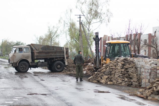 Никишино помогают простые люди