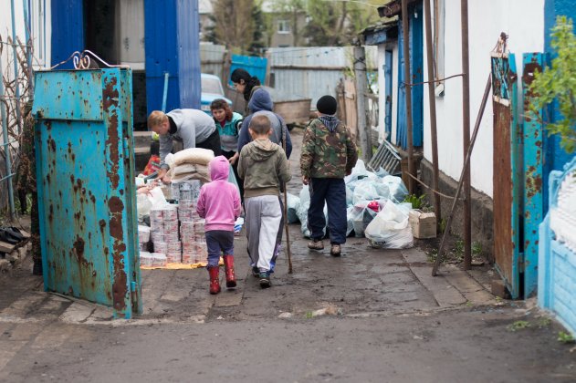 Никишино помогают простые люди