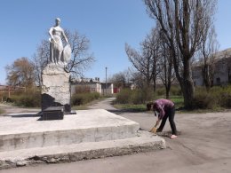 «Патриотические силы Донбасса» провели субботник в Снежном